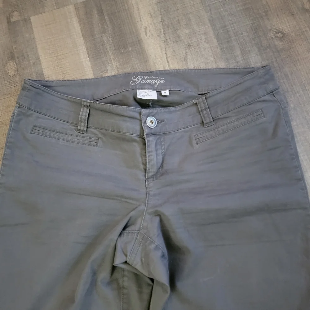 GARAGE Low Rise Flare pant size 11 - Picture 5 of 10
